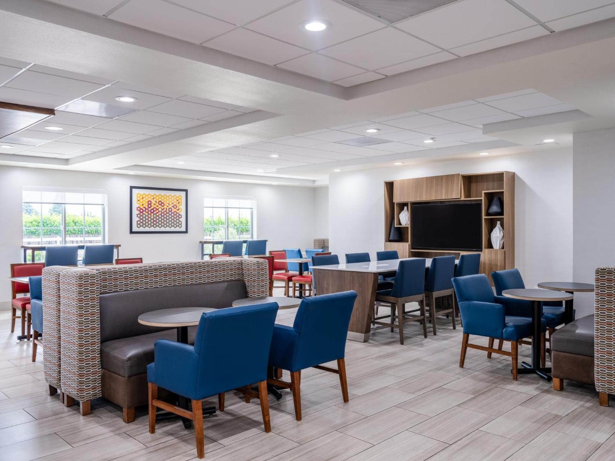 Holiday Inn Express Lodi By Ihg Buitenkant foto