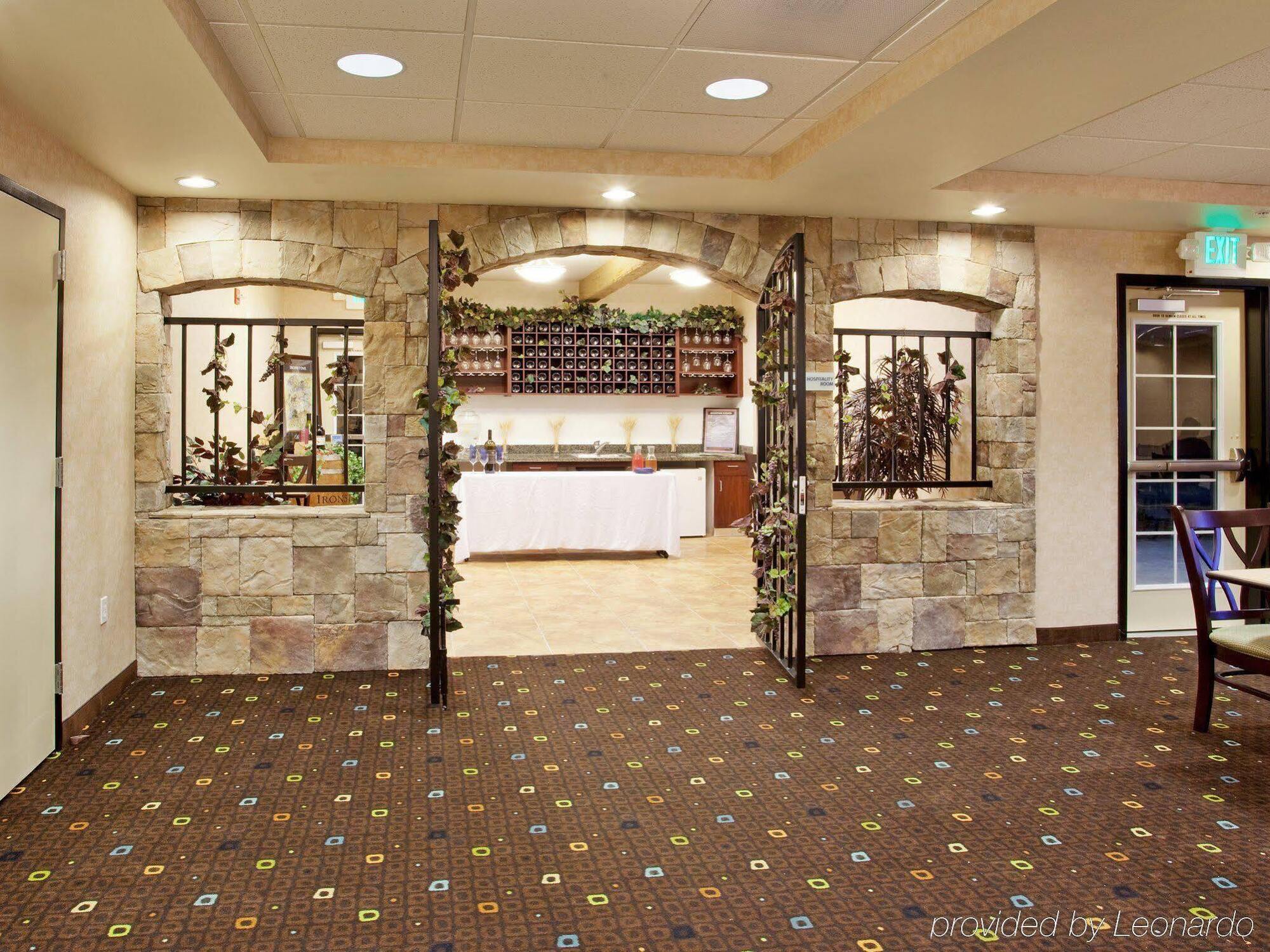 Holiday Inn Express Lodi By Ihg Buitenkant foto